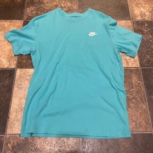 Nike logo tee